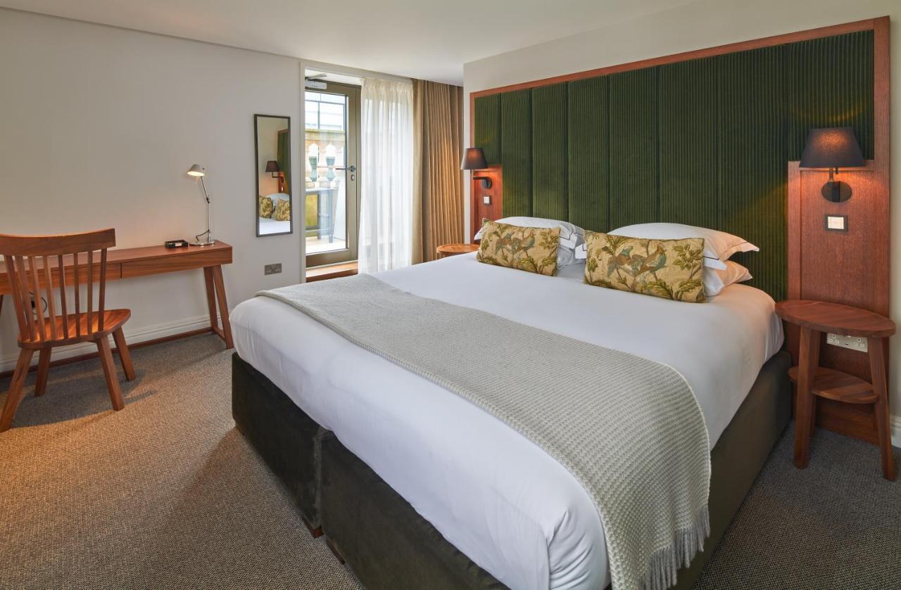 Aparthotel Cheval The Edinburgh Grand Exteriér fotografie A room at the hotel